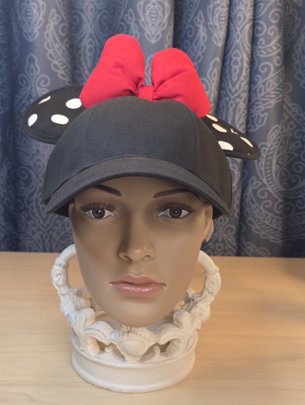 Disney Minnie Mouse Snapback with Ears & Bow Adult Size 57-60CM Disney Parks New